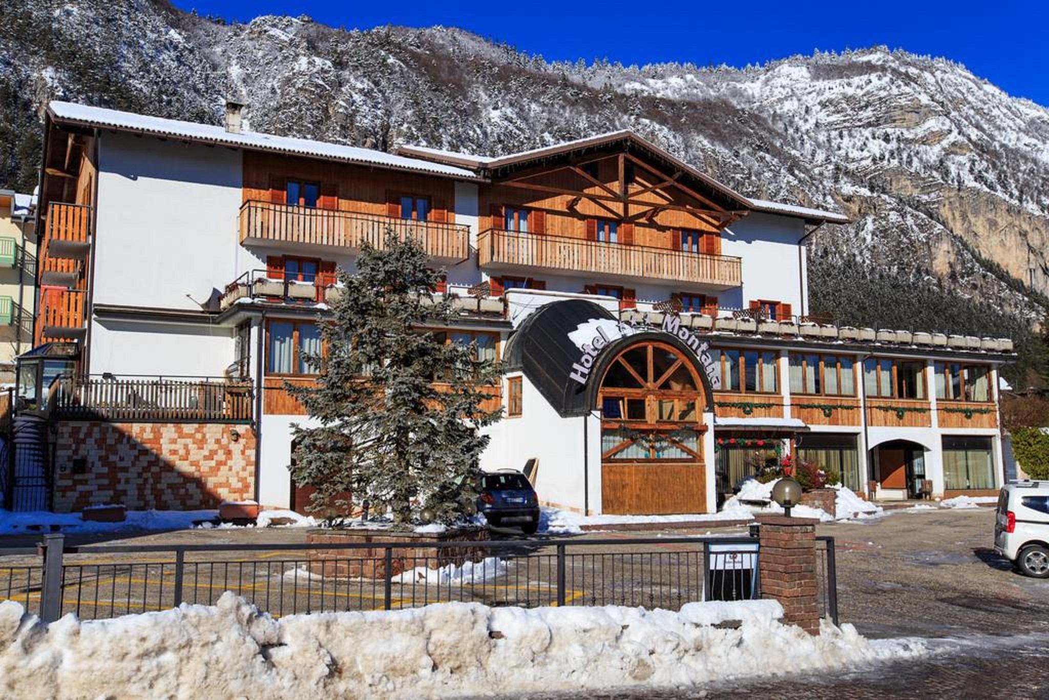 Hotel & Residence Montana Fai della Paganella Buitenkant foto